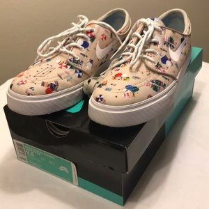 Nike Zoom Stefan Janoski CNVS PR QS